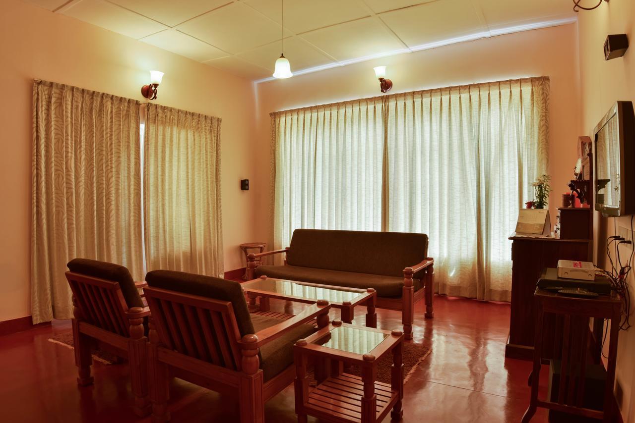فندق Manalar Gudalur  المظهر الخارجي الصورة